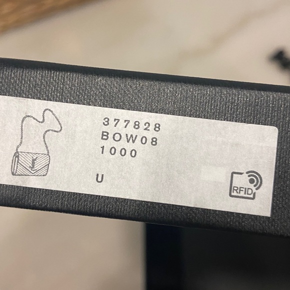 YSL Cassandre - Picture 15 of 15